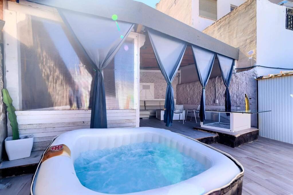 Cueva Con Jacuzzi A 20 Minutos De Valencia Villa Benaguacil Exterior foto
