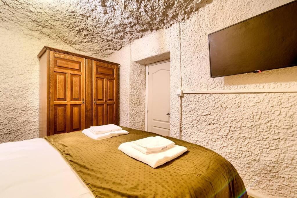 Cueva Con Jacuzzi A 20 Minutos De Valencia Villa Benaguacil Exterior foto